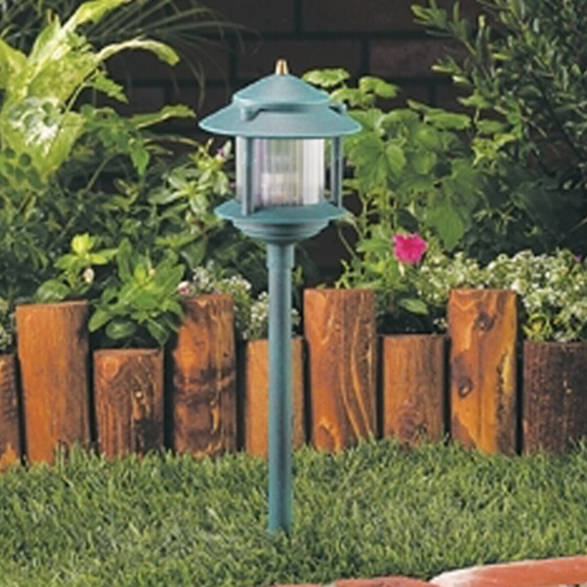 Vista PR-6219-Z-W-LB5ND PR-6219 Path Light Aluminum Architectural Bronze Finish 5W 3000K LED