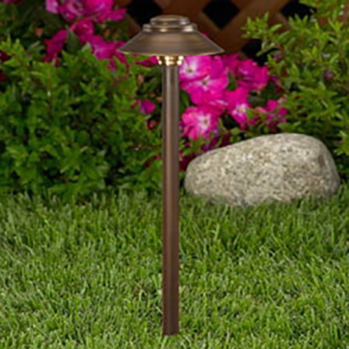 Vista PR-2128 Path Light Brass Housing Olde Brass Finish No Lamp