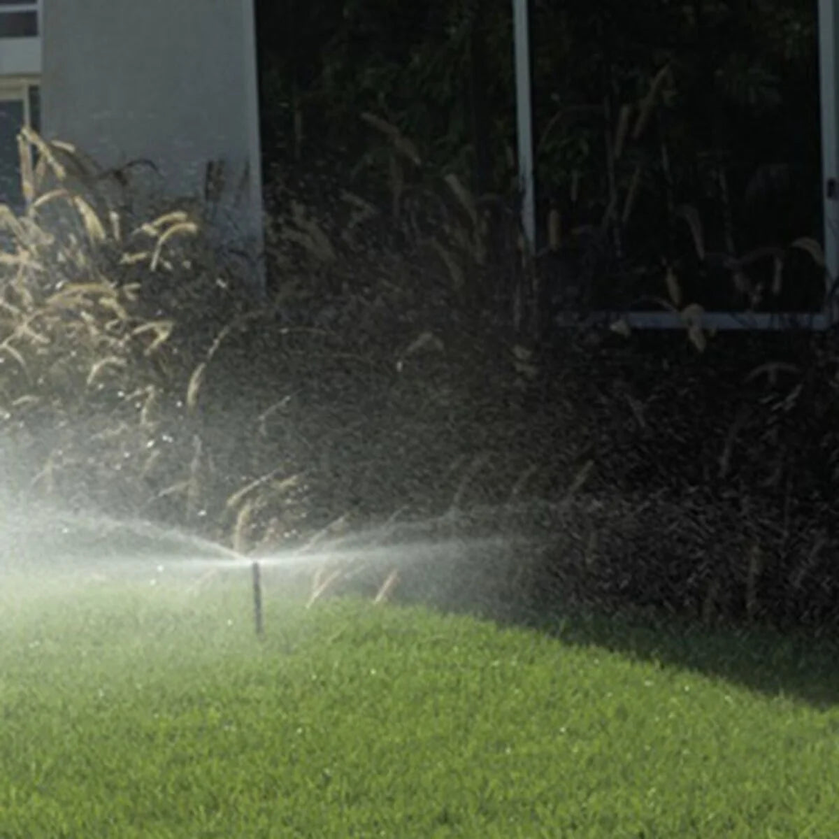 Toro Sprinkler 4 in. w/ Pressure Regulating, Check Valve & Lavender Cap | 570Z-4P-PRCOME