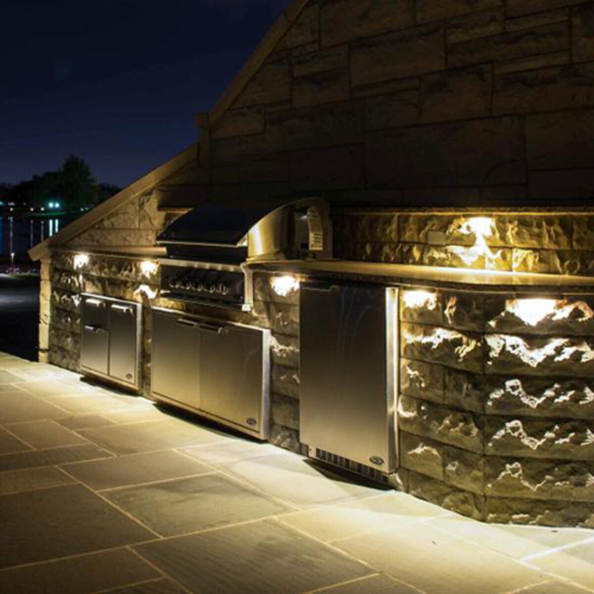 FX LF Wall Light Aluminum Housing Silver Finish 2W 2700K LED