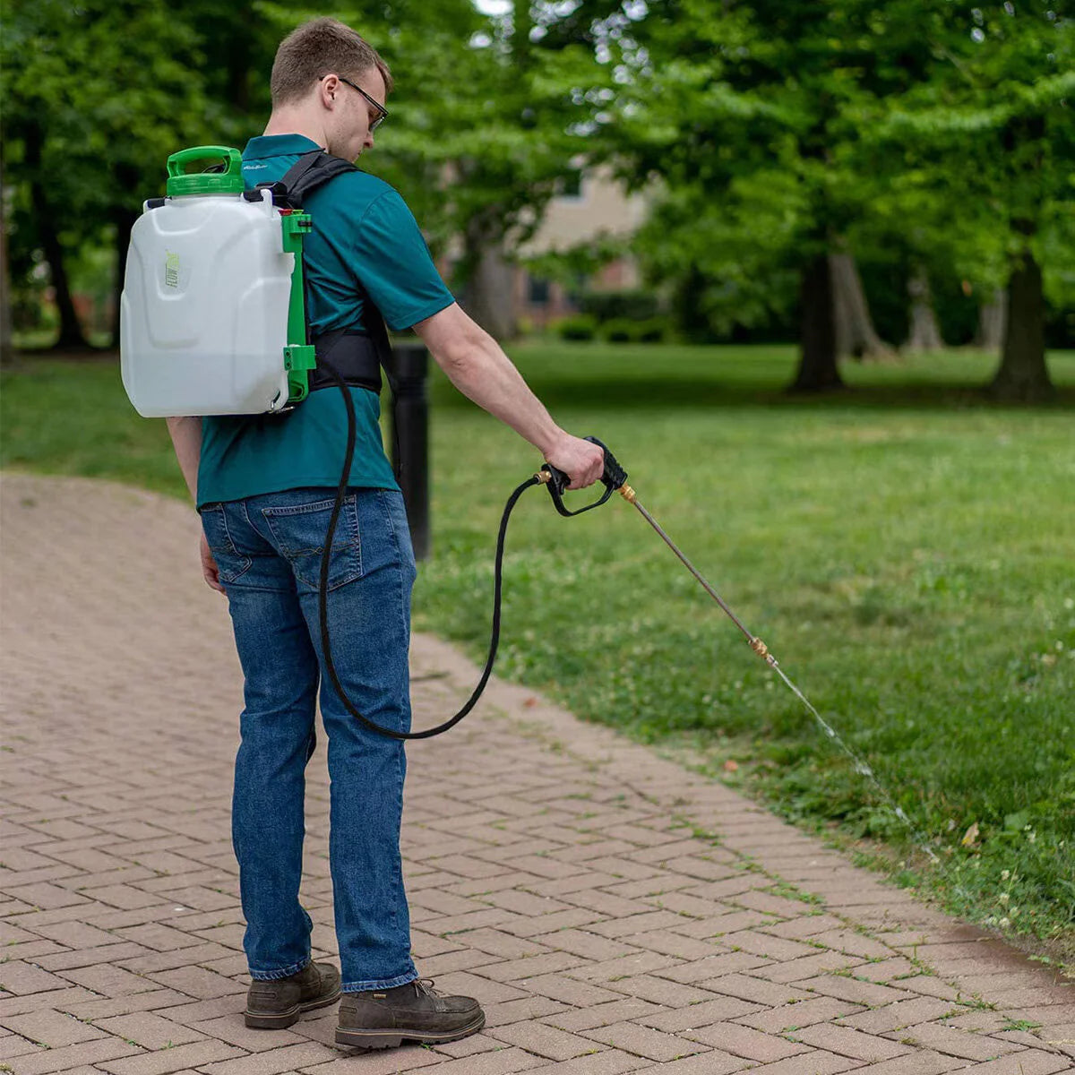 Flowzone Storm Variable Pressure Sprayer 2.5 2.5 gal. 18 V | FZVAAG-2.5