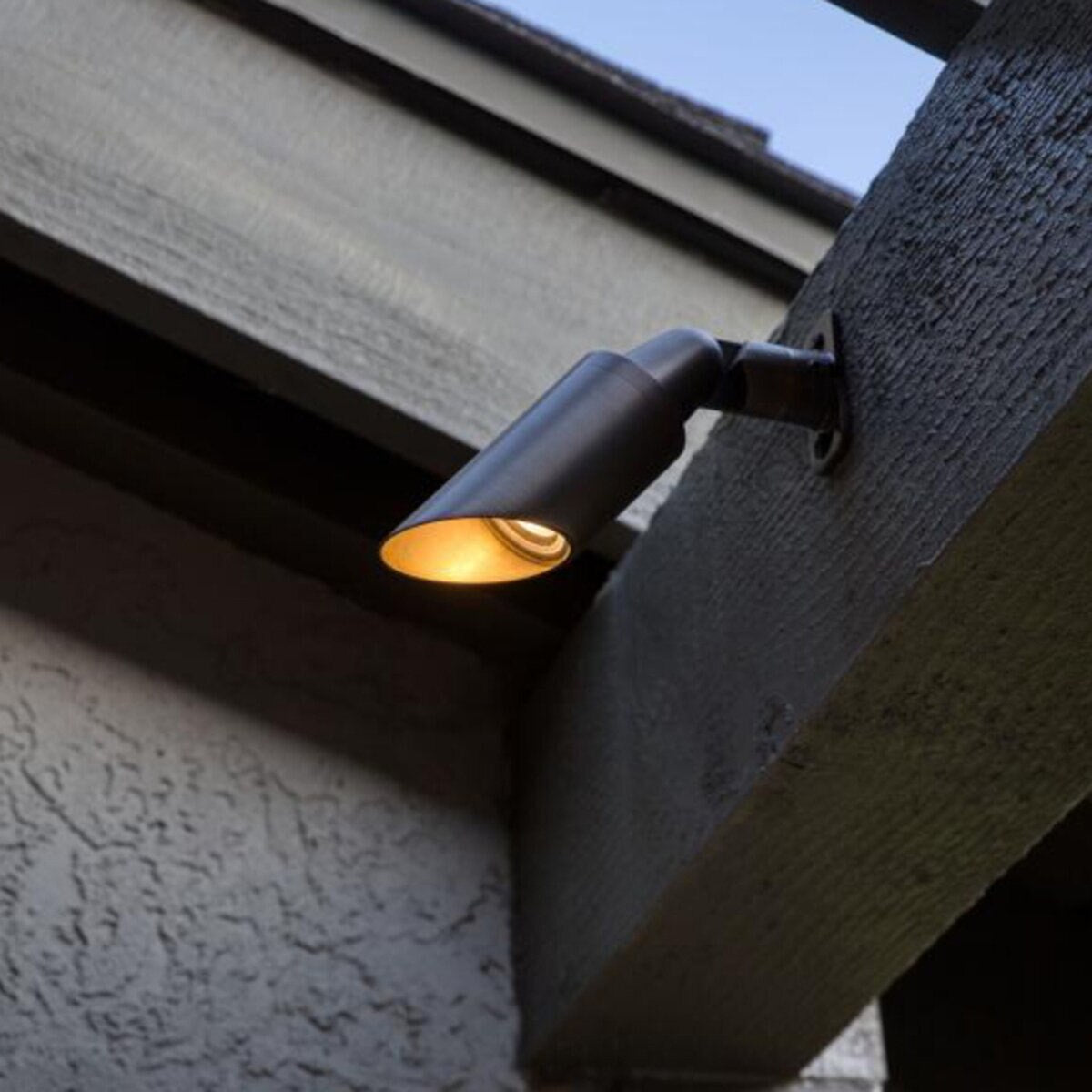 FX Luminaire Black Finish CA51, ZD 6VA, K30, FLD, FB MR16 ACCENT, STAKE