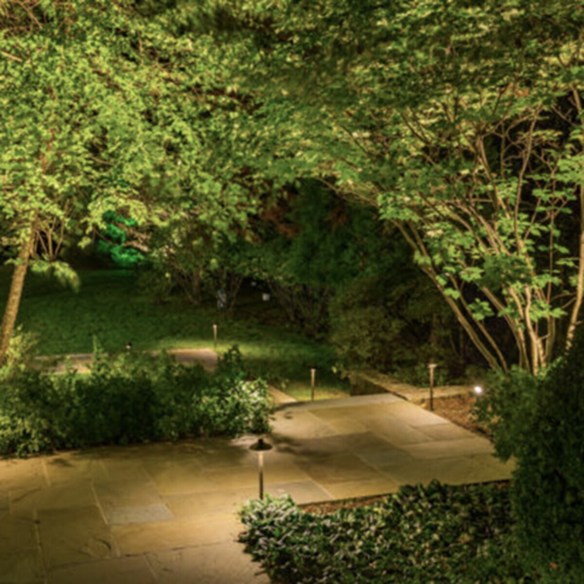 Brilliance -BD-PL-ECO-G4-BK-3000-Black Diamond Pathlight with G4 ECOSTAR 3W 3000K LED Lamp and Ground Stake, 18.2 in. Height, Black Finish