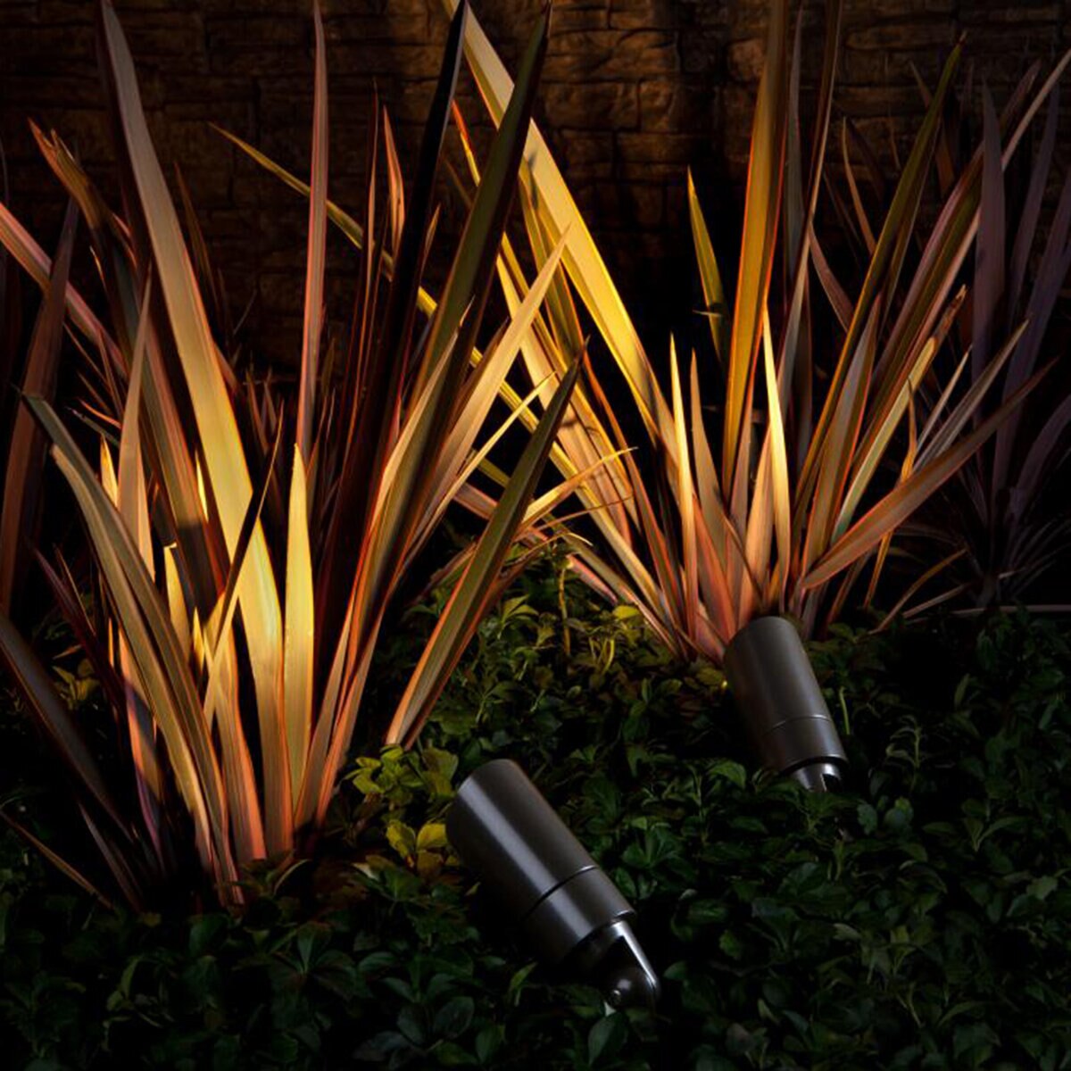 FX NP Up Light Luxor Flat Black 3LED Long Shield