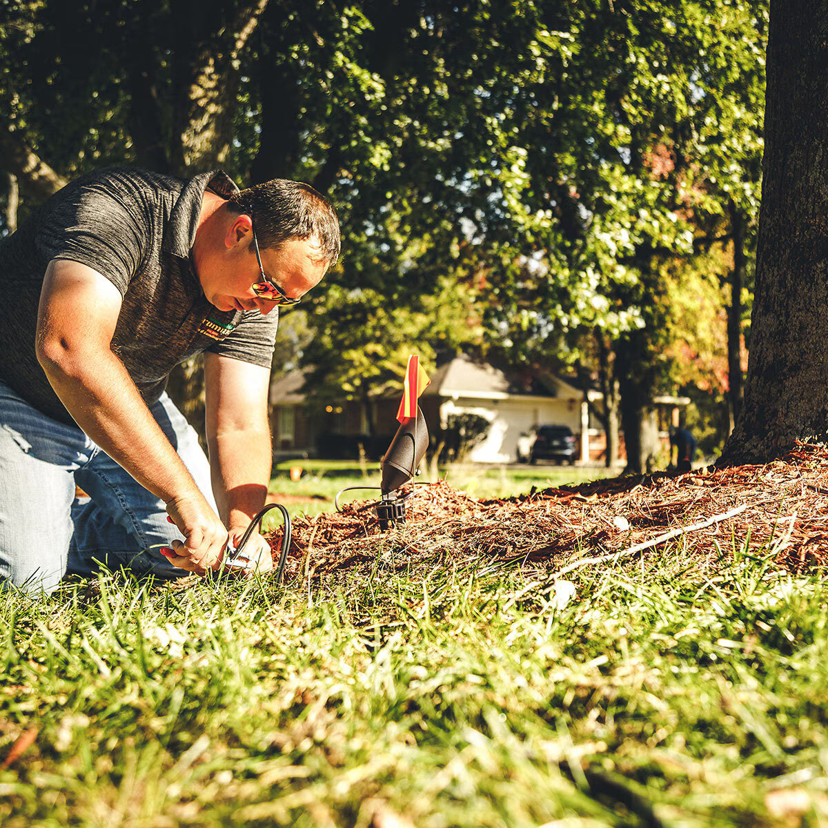 Pro-Trade BUL1 Aluminum Up Light Black Finish w/ 3W 2700K 250 Lumen 38 Degree MR16 LED