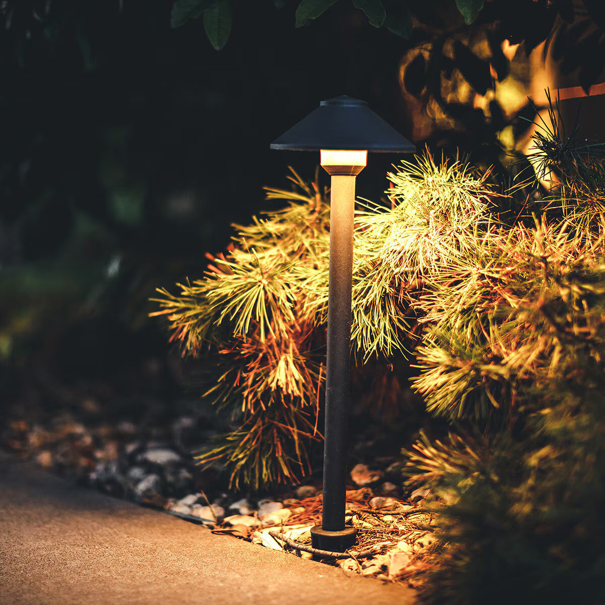 Pro-Trade PT-PTH1-BZ-LED PTH1 Path Light Aluminum Housing Bronze Finish w/ 180 Lumen 2.5W 2700K T3 LED