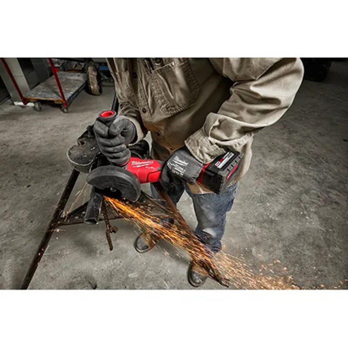 Milwaukee M18 FUEL Battery 4-1/2 in. / 5 in. Braking Grinder w/ One Key Paddle Switch (Tool Only)
