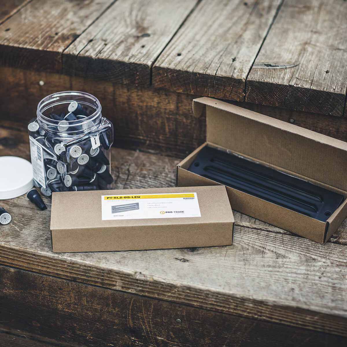 Pro-Trade SL1 4.5 in. Surface Mounted Step Light Antique Brass w/ Integrated LED 2W 50 Lumen 2700K