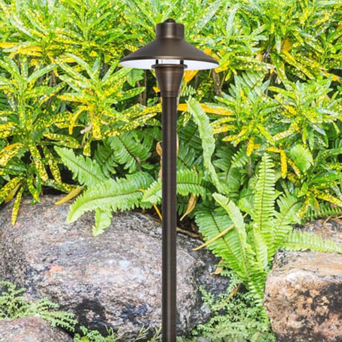 Elitco P801 Path Light Antique Brass 7 in. No Lamp