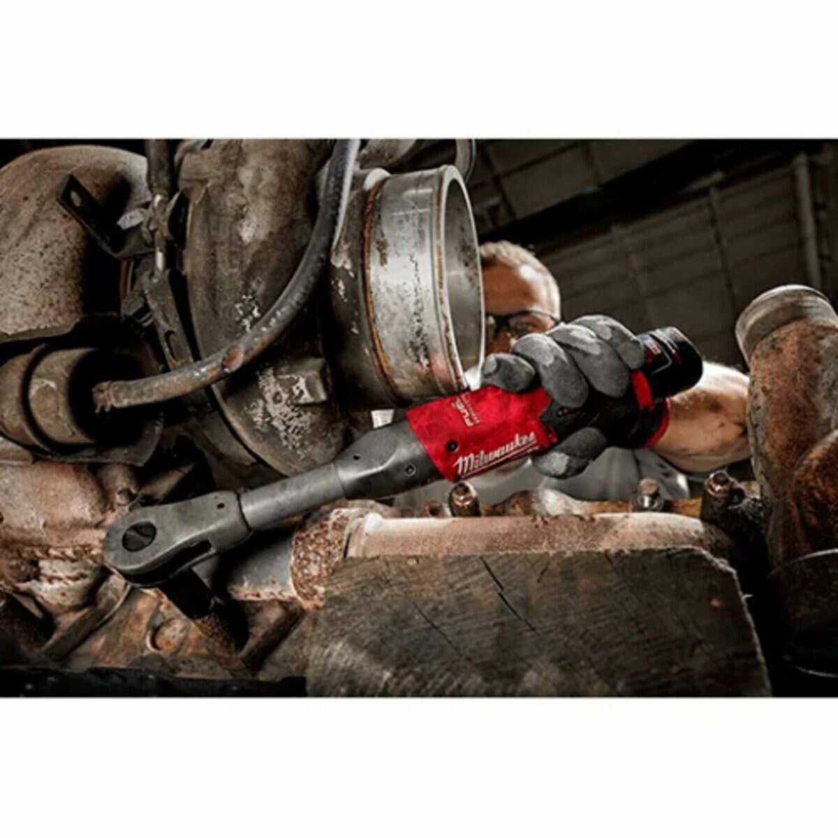 Milwaukee Fuel 3/8 in. Long Reach Ratchet M12