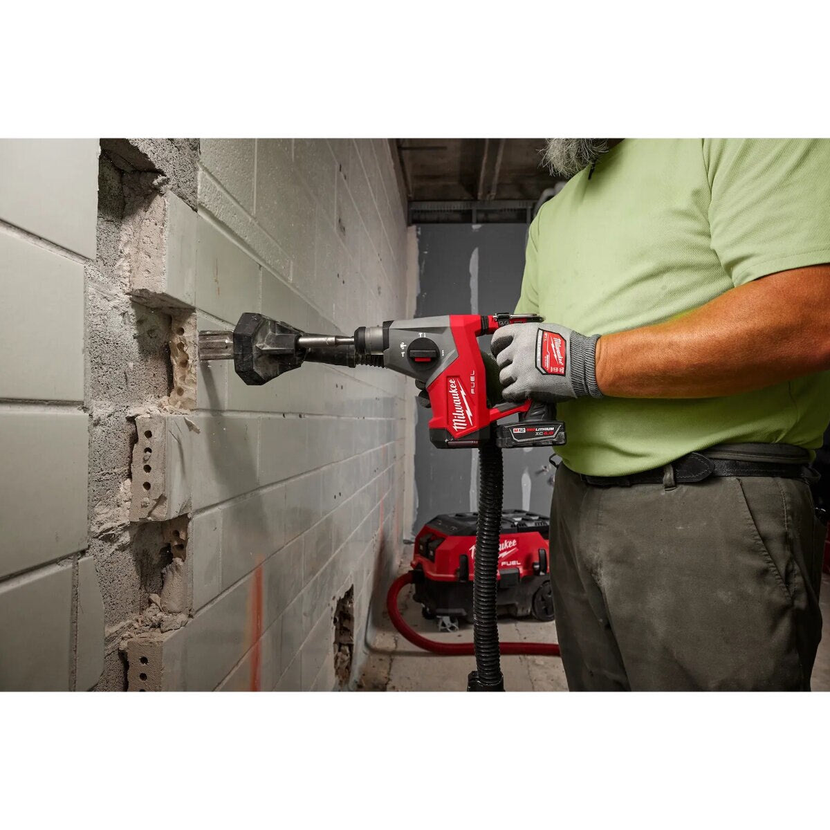 Milwaukee M12 FUEL 5/8 in. SDS Plus Rotary Hammer Kit